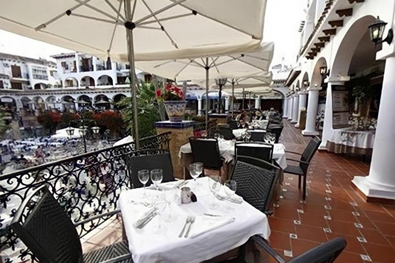 Apartment On The Plaza Alicante Esterno foto